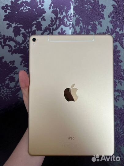 Apple iPad pro 9.7 2017г wife +Cellular 32 г