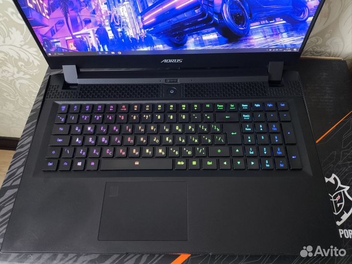 Aorus 17G i7/16/3060/512SSD отличный