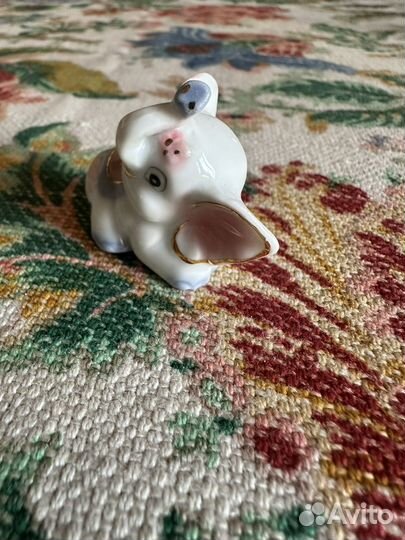 Статуэтка слон фарфор