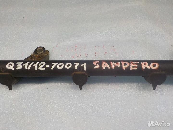 Рейка топливная (рампа) Renault Sandero II 2014