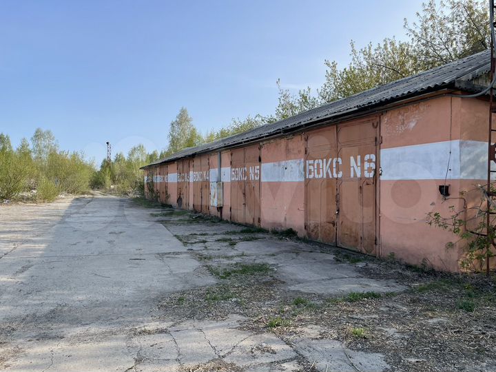 Гараж, > 30 м²