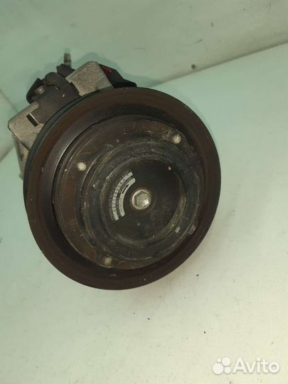 Компрессор кондиционера Jeep Grand Cherokee WK2 EX