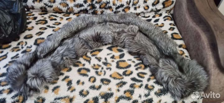 Меховой воротник чернобурка