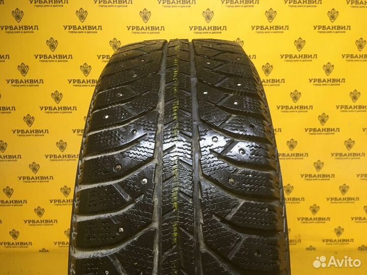 Bridgestone Ice Cruiser 7000 205/60 R16 92T