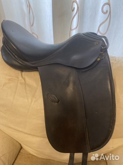 Седло для лошади