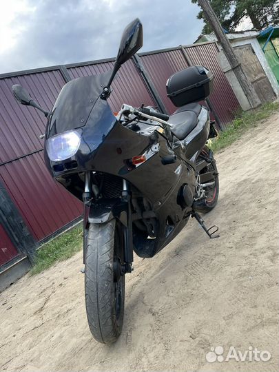 Продам suzuki across
