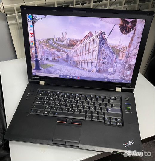 Lenovo Thinkpad 15.6 core i3 /8гб озу/SSD 240гб