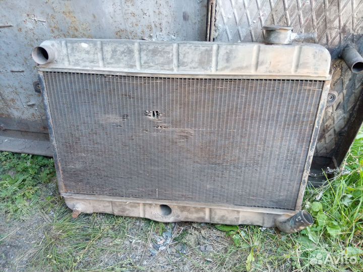 Радиатор ваз 2121