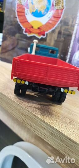 Модель СССР 1 43. Камаз 53212. Грузовой