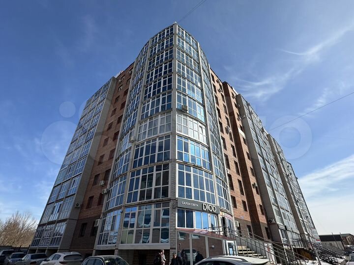 3-к. квартира, 106,3 м², 2/10 эт.