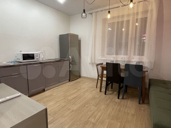 2-к. квартира, 55 м², 9/13 эт.