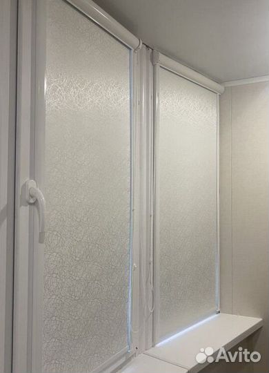 Рулонные шторы блэкаут в коробе B2345