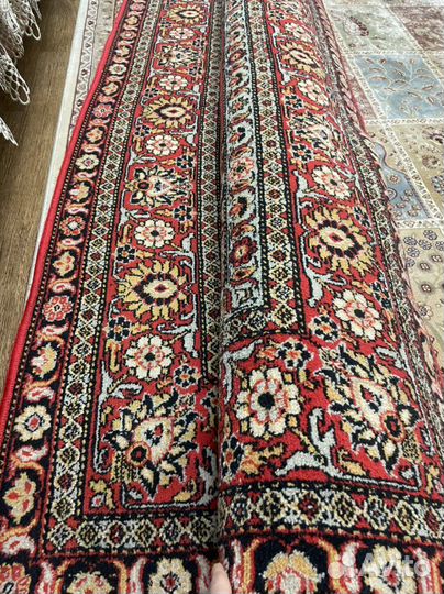 Ковер шерстяной