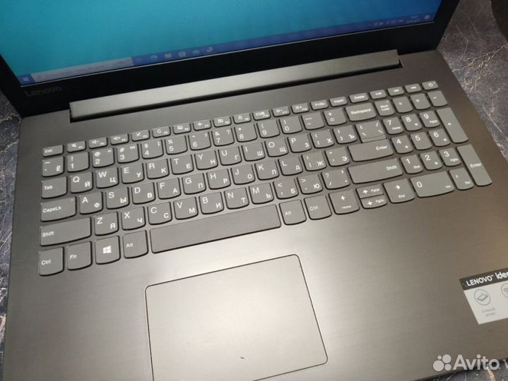15.6 Ноутбук Lenovo Ideapad 330 15 IKB на Intel(R)