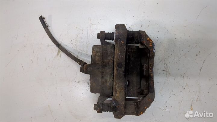 Суппорт Nissan Navara, 2007