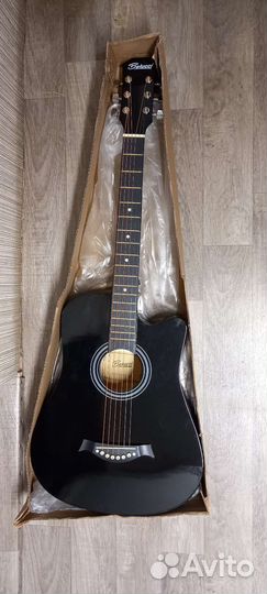 Акустическая гитара