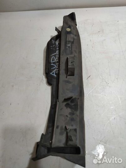 Накладка правого крыла защита Audi A3 8V 13-20