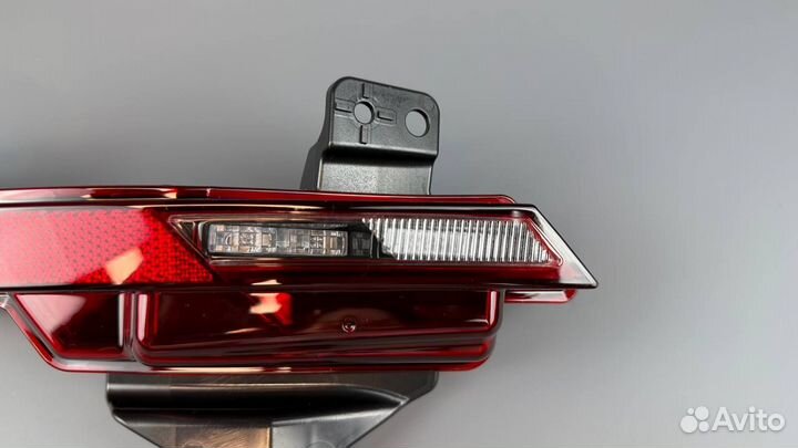 Катафот левый Range Rover Sport 2022-2025