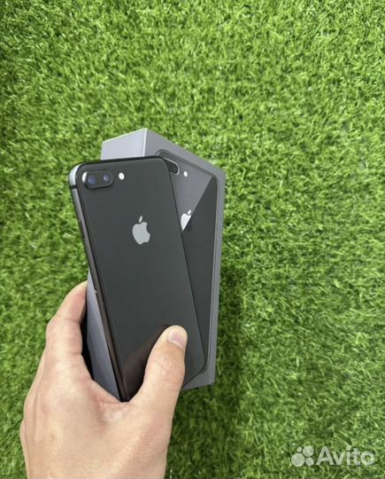 iPhone 8 Plus, 64 ГБ