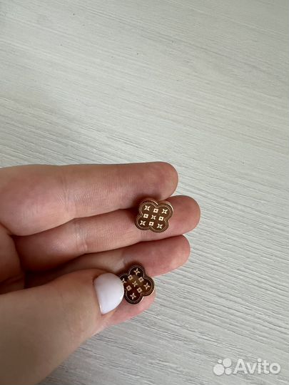 Серьги louis vuitton