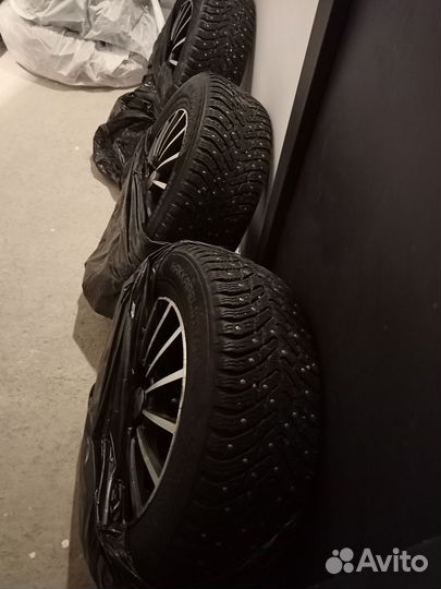 R15 Nokian Tyres Hakkapeliitta R 205/65, PCD 5x112 DIA 57