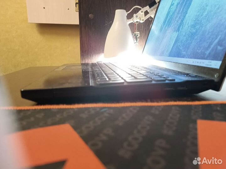 Ноутбук samsung np300v5a