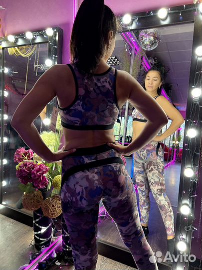 Фитнес костюм