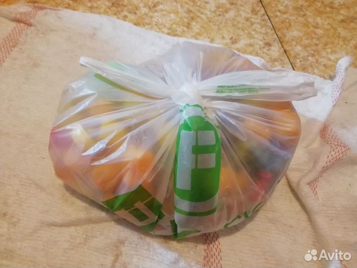 Киндер игрушки пакетом