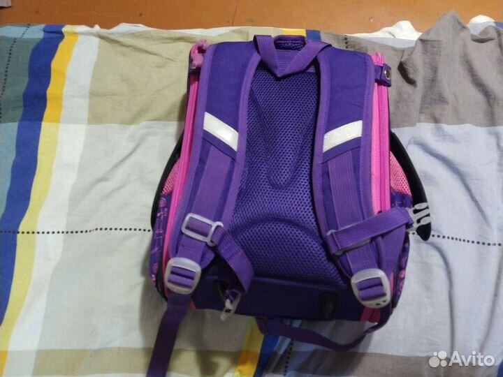 Школьный рюкзак b у