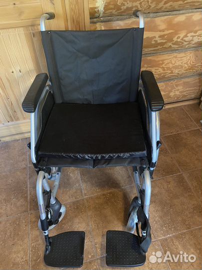 Коляска инвалидная