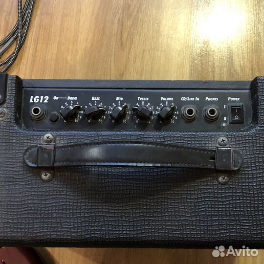 Электрогитара + комбоусилитель + кабель