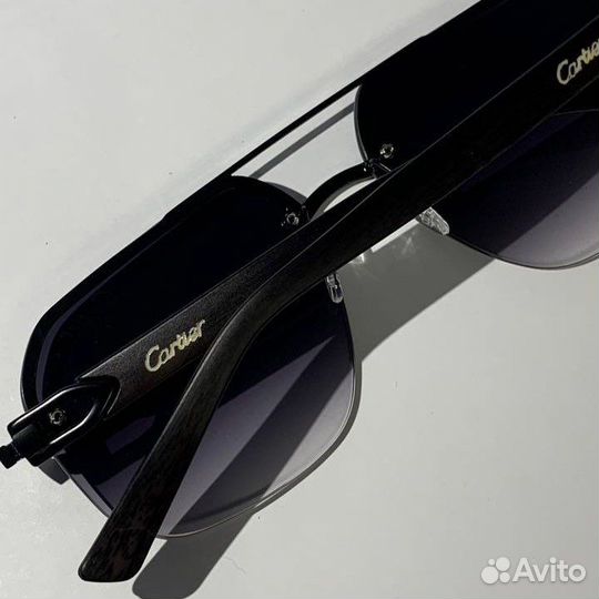 Солнцезащитные очки