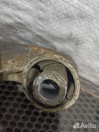 Передние нижние рычаги C220 W202 Mercedes