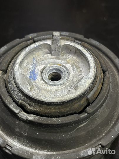 Подушка даигателя мерседес w219 cls350