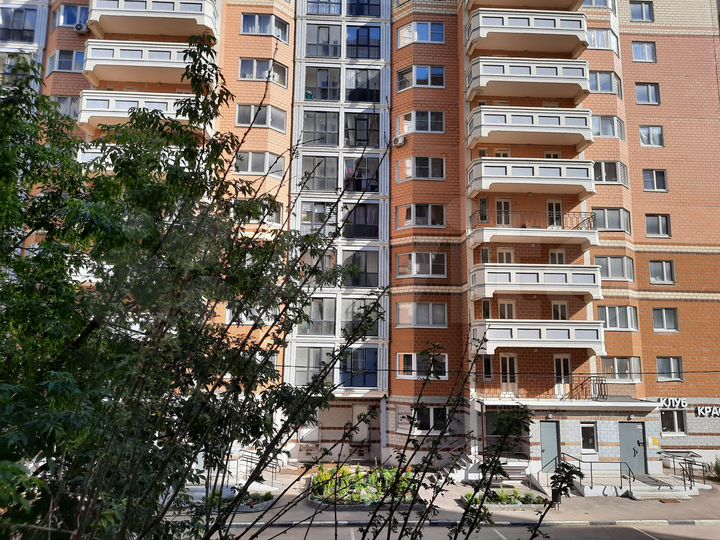 2-к. квартира, 55 м², 6/16 эт.