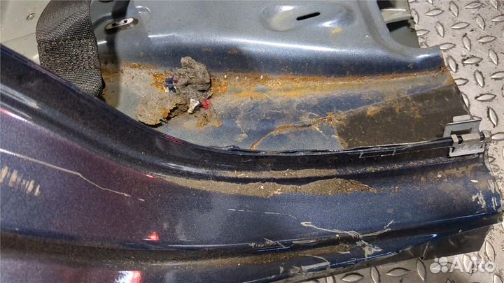 Задняя четверть Ford Explorer 2019, 2020