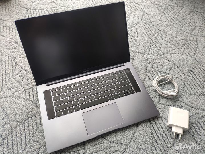 Honor MagicBook Pro 16