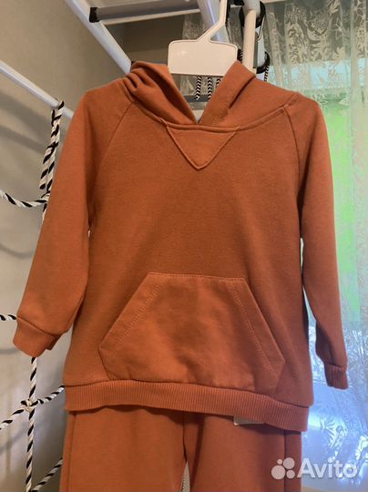 Спортивный костюм