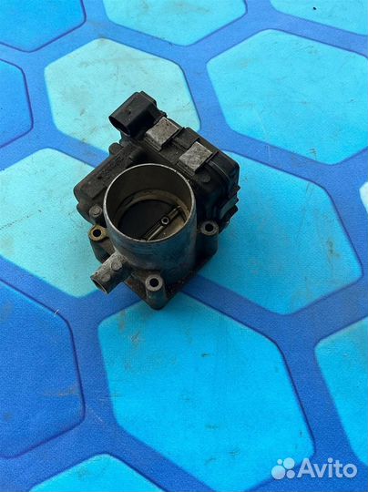 Дроссельная заслонка 03F133062
