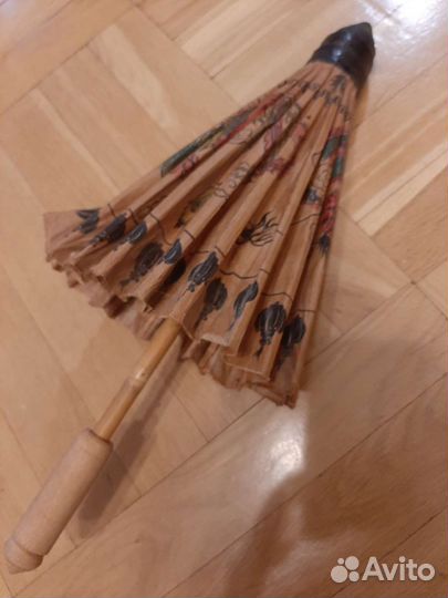 Китайский фонарик и декоративный зонтик