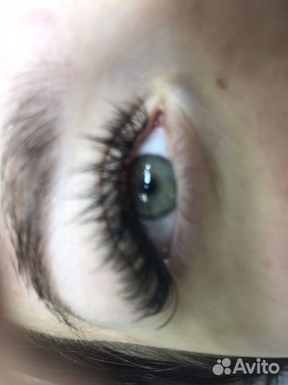 Наращивание ресниц в салоне