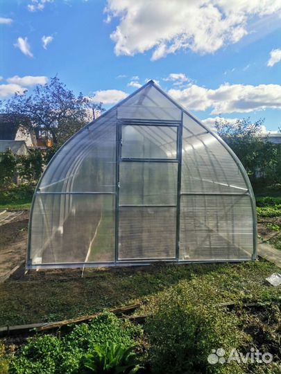 Теплица капелька