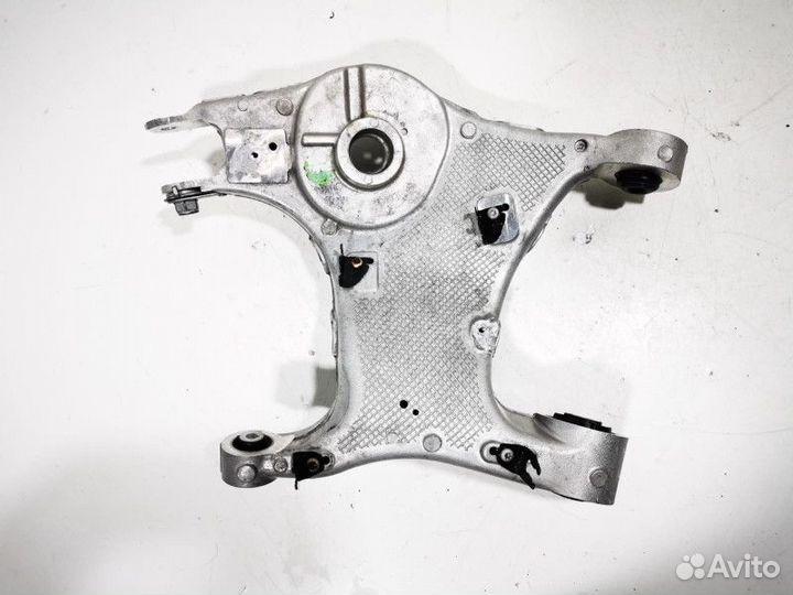 Рычаг задний правый Land Rover Discovery Sport