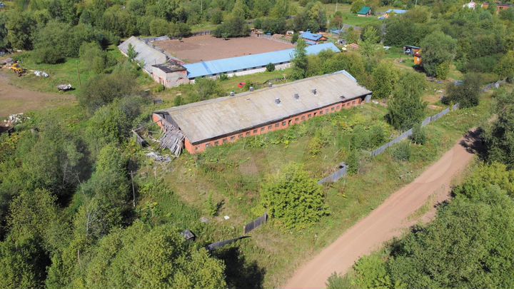 Здание с з/у для сельского хоз-ва, 1036.2 м²