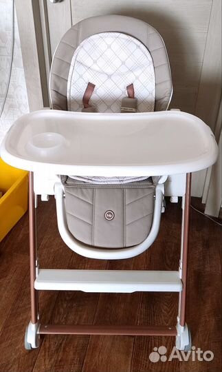 Стульчик для кормления happy baby berny v2