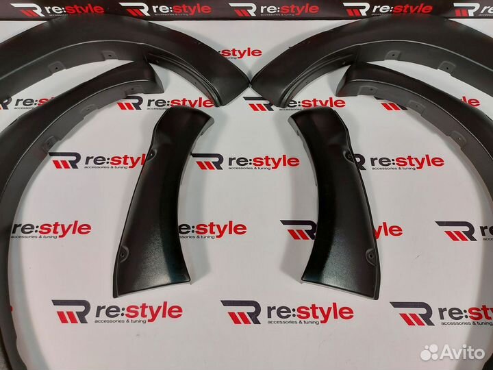 Фендера Toyota Hilux Pick Up B495