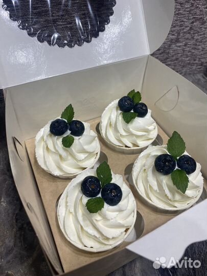 Десерты и торты на заказ