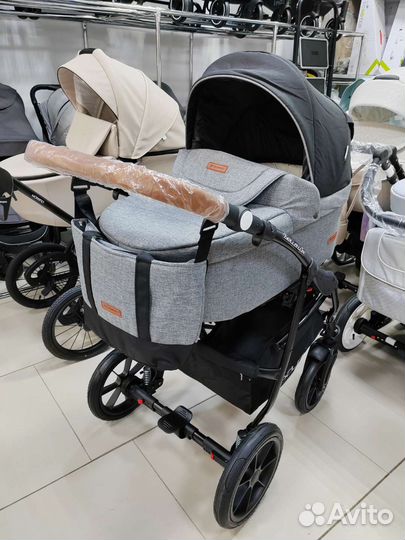 Коляска 3в1 Riko Basic Bella Lux