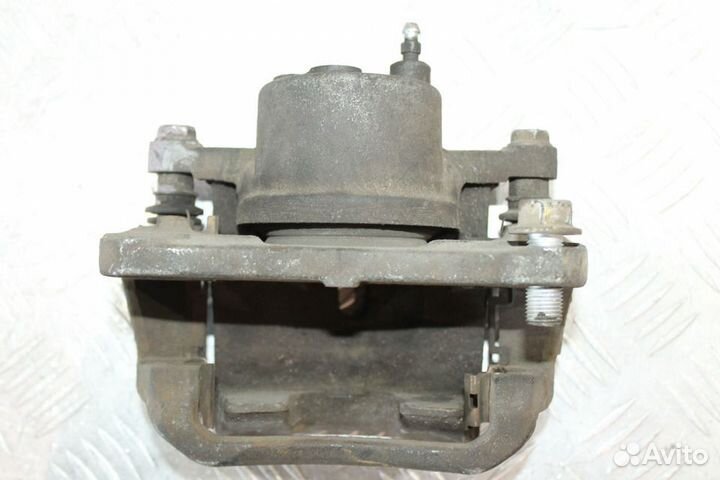 Суппорт передний правый 255мм Toyota Celica 23 T23