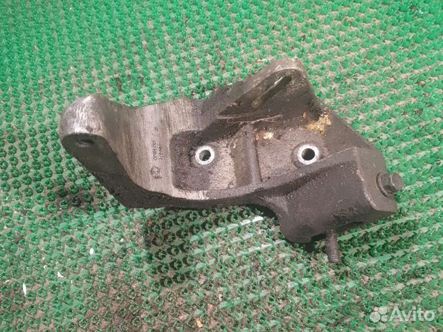 Кронштейн насоса гур Кронштейн Вояджер 2,4